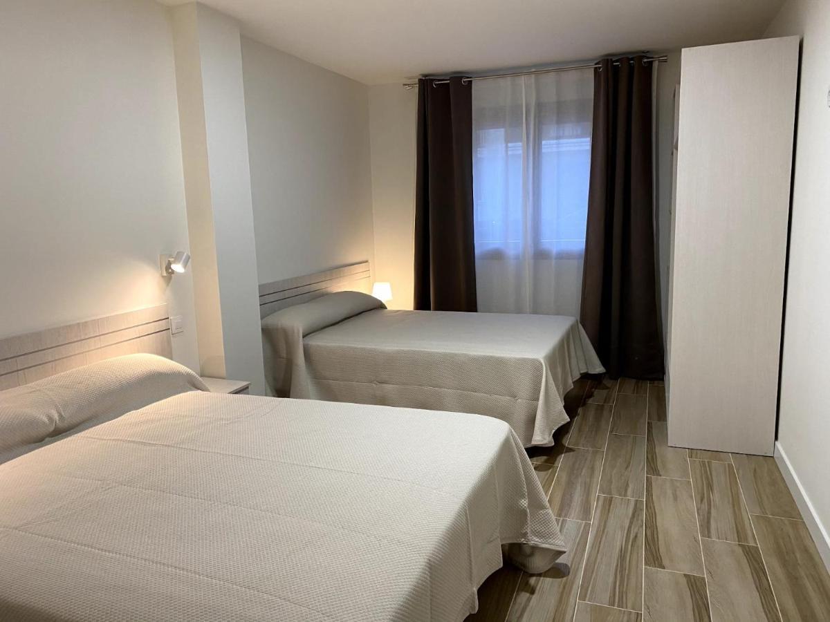 Apartamentos Torreones De Cartes Екстер'єр фото