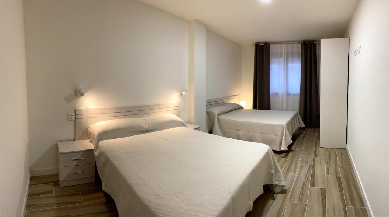 Apartamentos Torreones De Cartes Екстер'єр фото